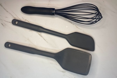 OXO Good Grips 2-Piece Silicone Whisk Set